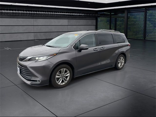 2023 Toyota Sienna Limited