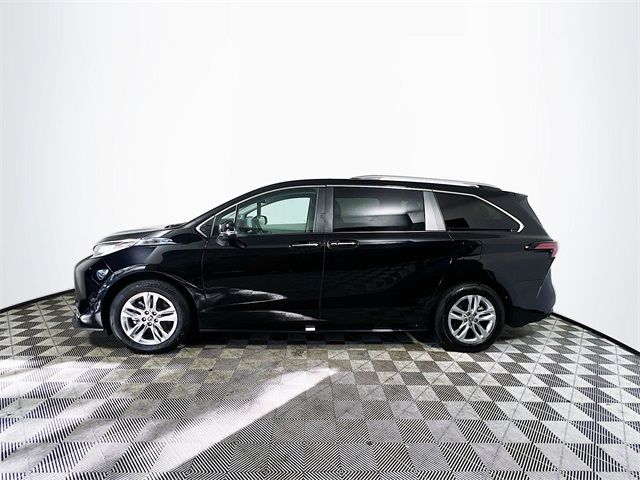 2023 Toyota Sienna Limited