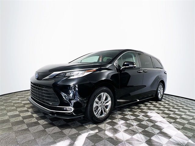 2023 Toyota Sienna Limited