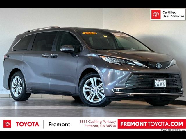 2023 Toyota Sienna Limited