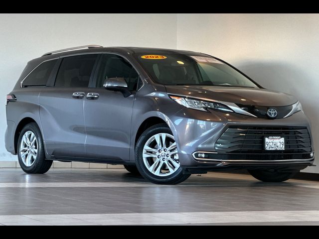 2023 Toyota Sienna Limited