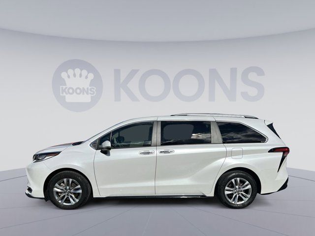 2023 Toyota Sienna Limited