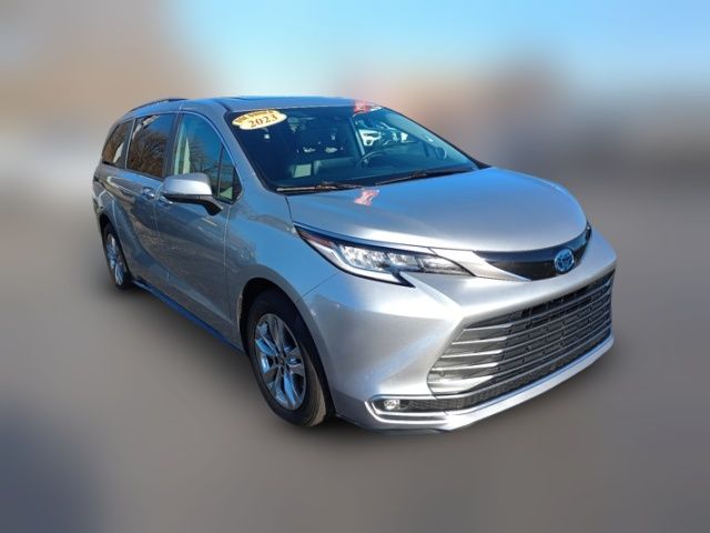 2023 Toyota Sienna Limited