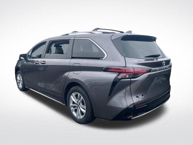 2023 Toyota Sienna Limited