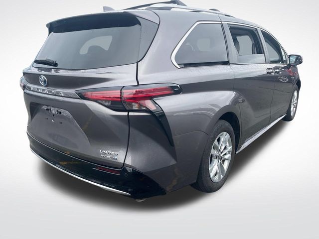 2023 Toyota Sienna Limited