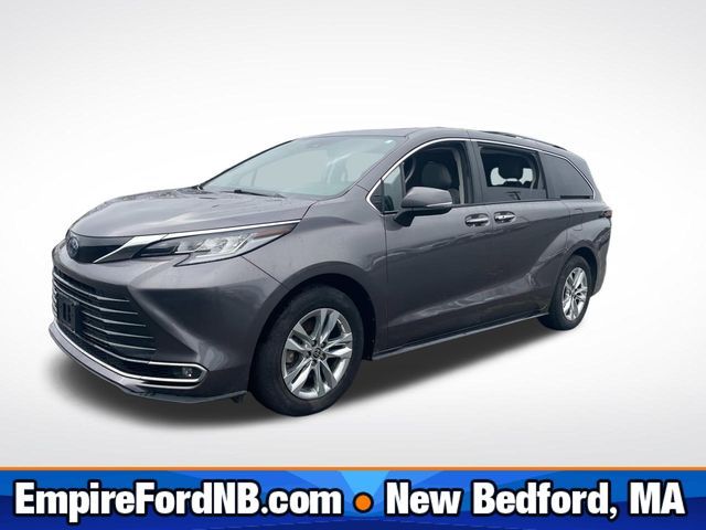 2023 Toyota Sienna Limited