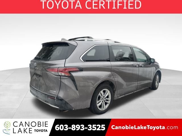 2023 Toyota Sienna Limited