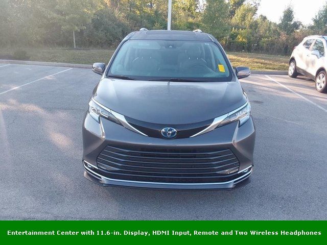 2023 Toyota Sienna Limited