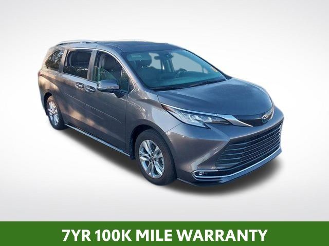 2023 Toyota Sienna Limited