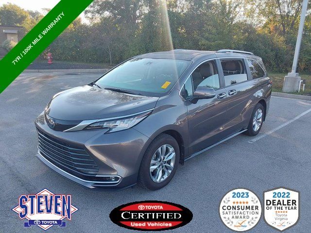 2023 Toyota Sienna Limited