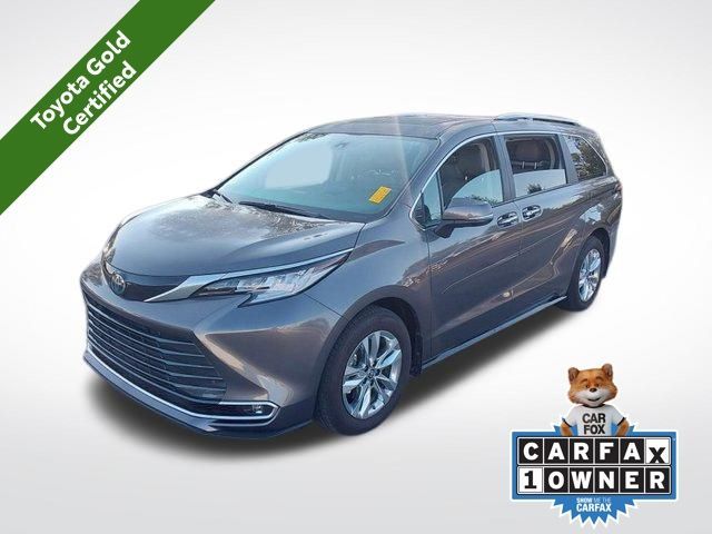 2023 Toyota Sienna Limited