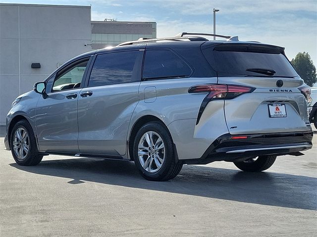 2023 Toyota Sienna Limited