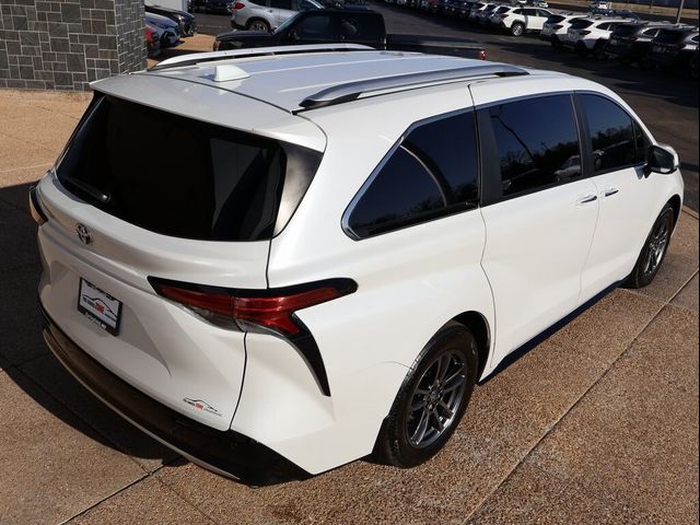 2023 Toyota Sienna Limited