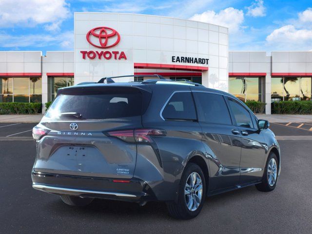 2023 Toyota Sienna Limited