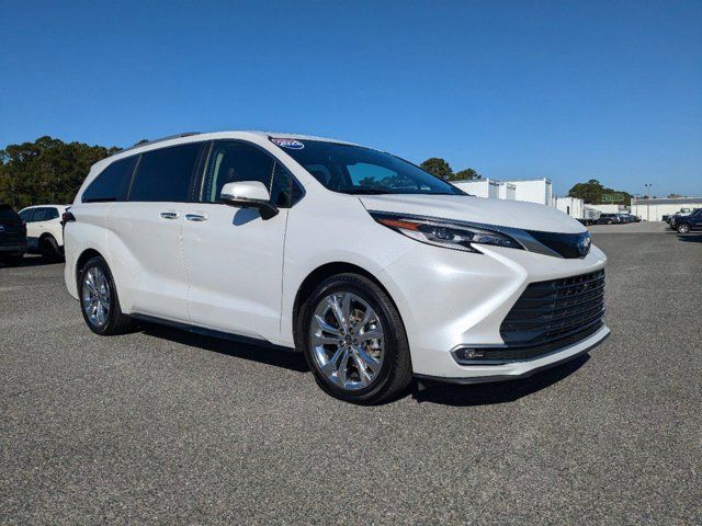 2023 Toyota Sienna Platinum