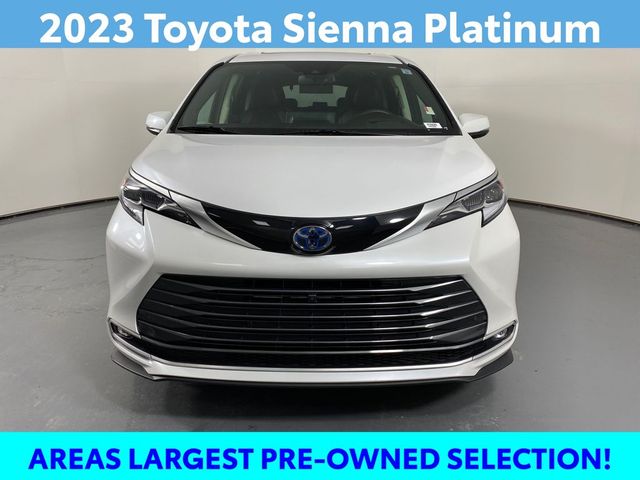 2023 Toyota Sienna Platinum