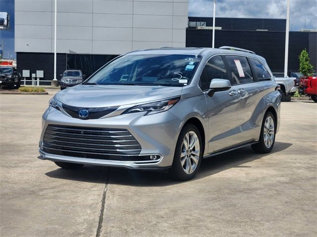 2023 Toyota Sienna Platinum