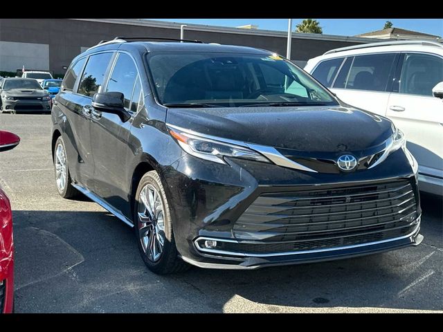 2023 Toyota Sienna Platinum