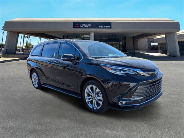 2023 Toyota Sienna Platinum