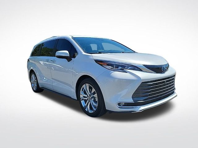 2023 Toyota Sienna Platinum