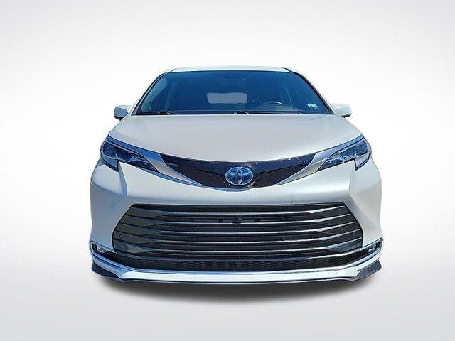2023 Toyota Sienna Platinum