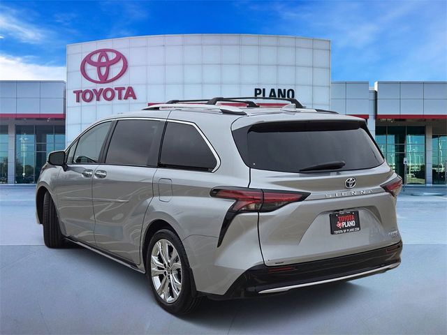 2023 Toyota Sienna Platinum