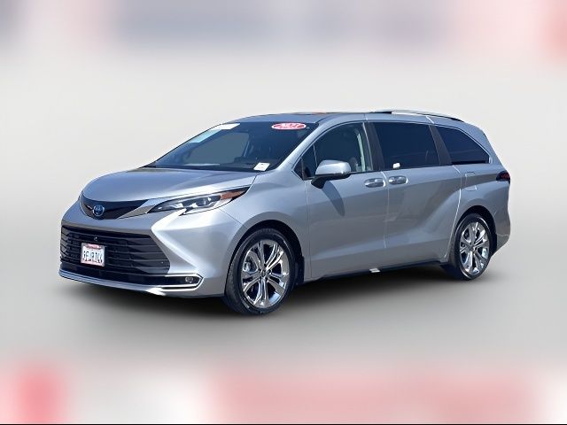 2023 Toyota Sienna Platinum
