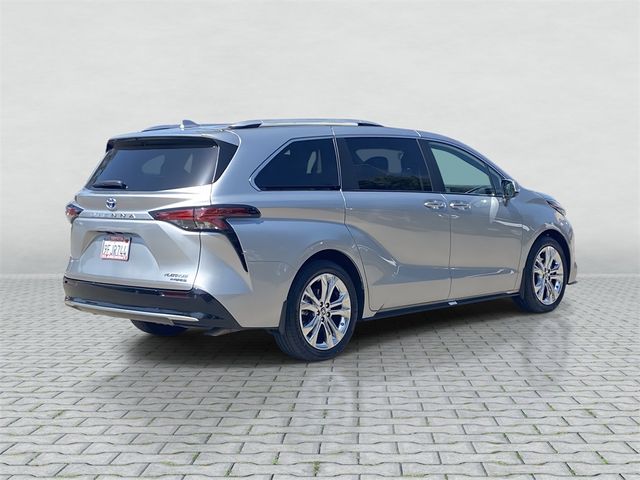 2023 Toyota Sienna Platinum