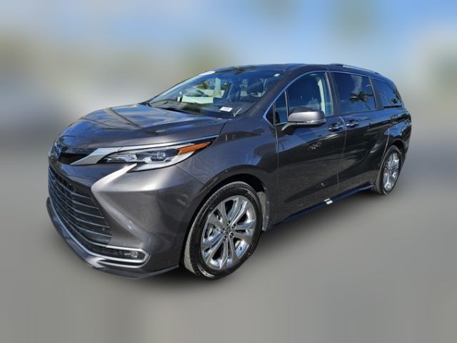 2023 Toyota Sienna Platinum