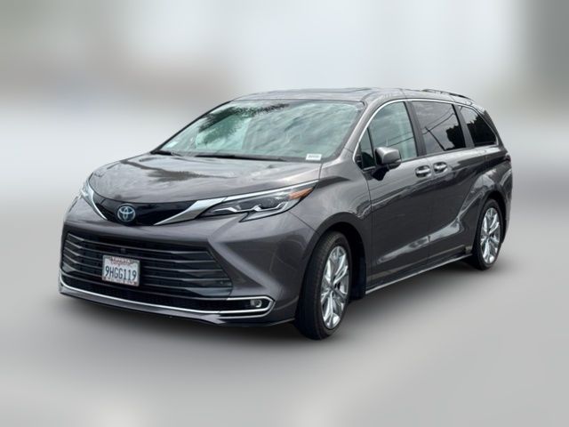 2023 Toyota Sienna Platinum