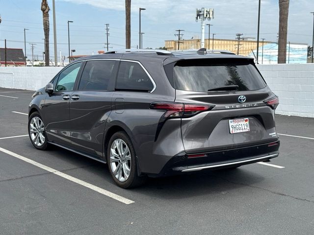 2023 Toyota Sienna Platinum