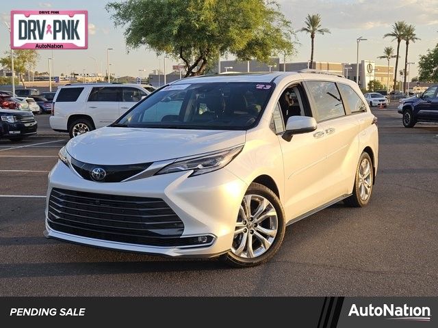 2023 Toyota Sienna Platinum