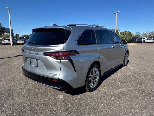 2023 Toyota Sienna Platinum