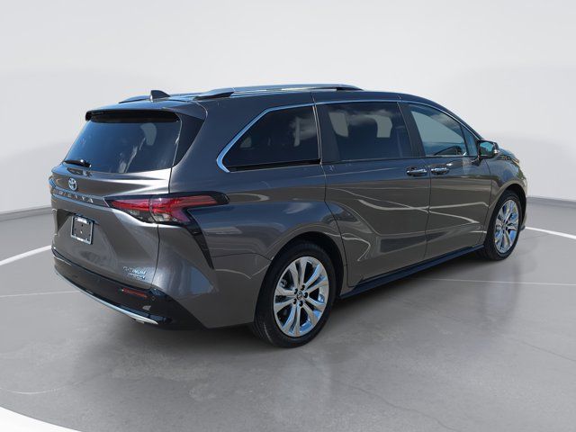 2023 Toyota Sienna Platinum