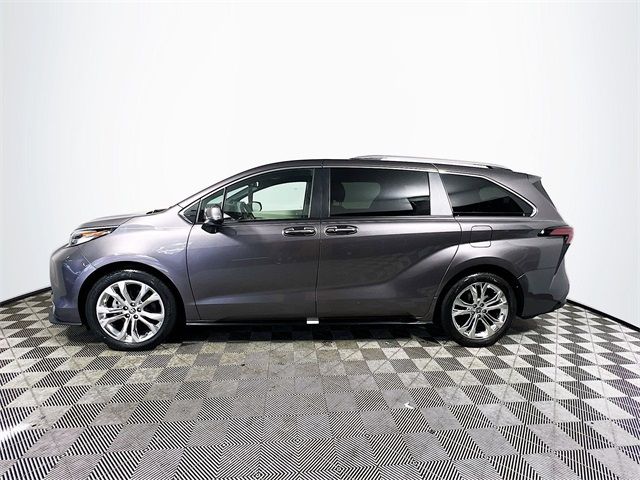 2023 Toyota Sienna Platinum