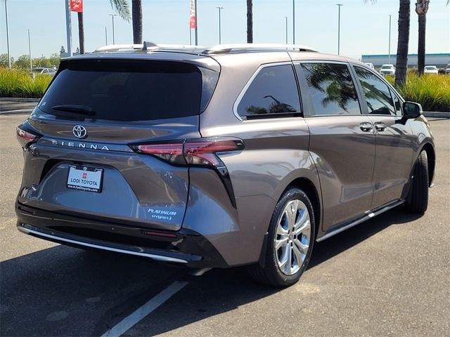 2023 Toyota Sienna Platinum