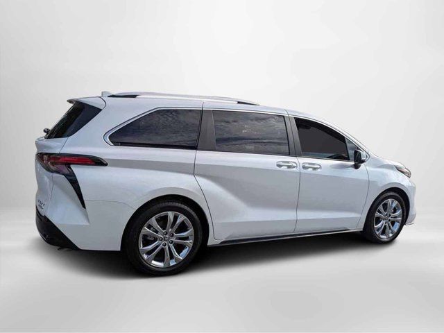 2023 Toyota Sienna Platinum