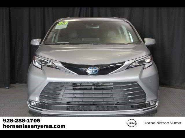 2023 Toyota Sienna Platinum