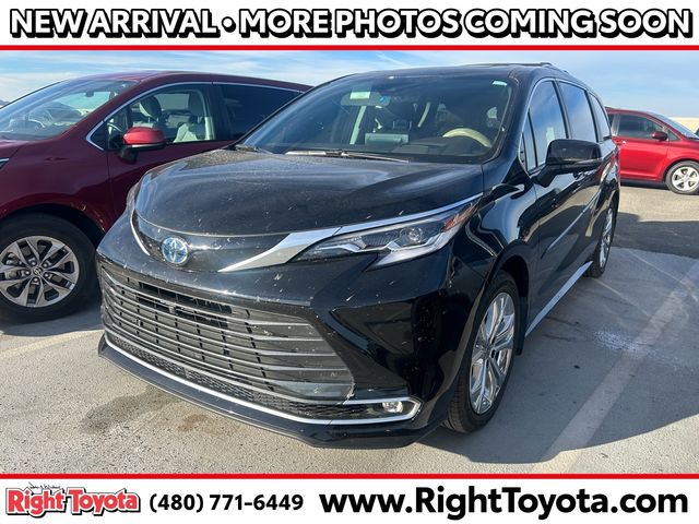 2023 Toyota Sienna Platinum