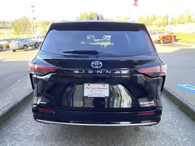 2023 Toyota Sienna Platinum
