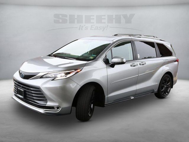 2023 Toyota Sienna Platinum