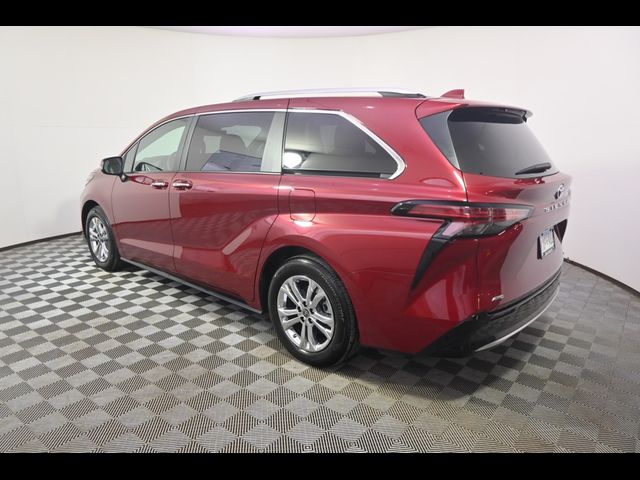 2023 Toyota Sienna Platinum