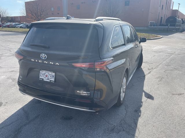 2023 Toyota Sienna Platinum