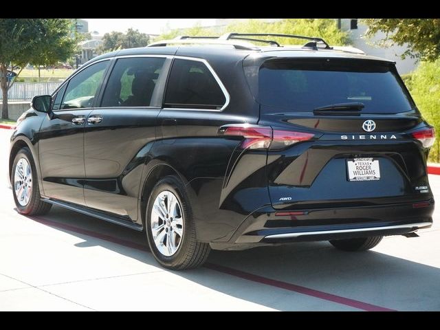 2023 Toyota Sienna Platinum