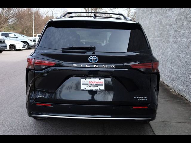 2023 Toyota Sienna Platinum