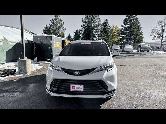 2023 Toyota Sienna Platinum