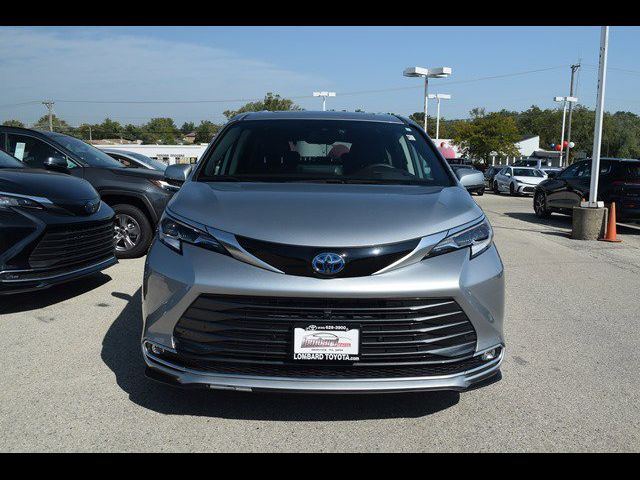 2023 Toyota Sienna Platinum