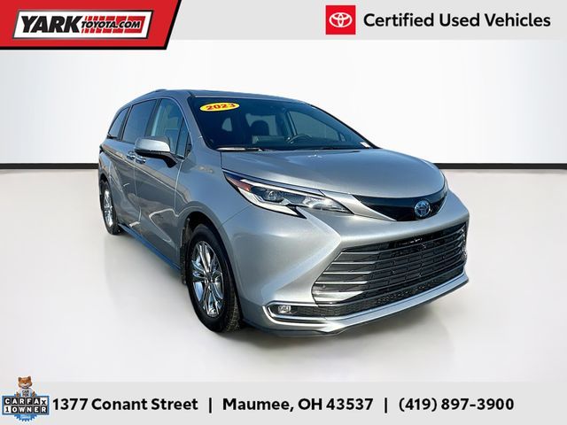 2023 Toyota Sienna Platinum