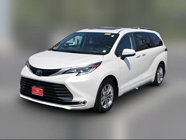 2023 Toyota Sienna Platinum