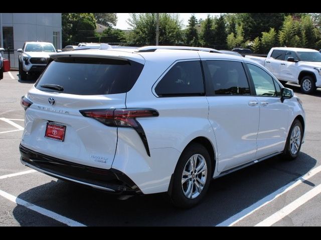 2023 Toyota Sienna Platinum